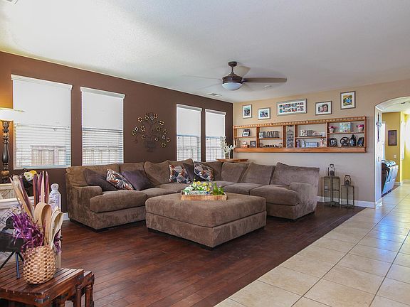2nd image of 29640 Cottonwood Cove Dr