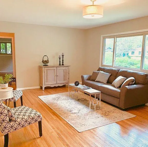 1022 Adams St — Photo 3