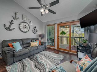 239 Notch Ln APT 10, Reeds Spring, MO 65737