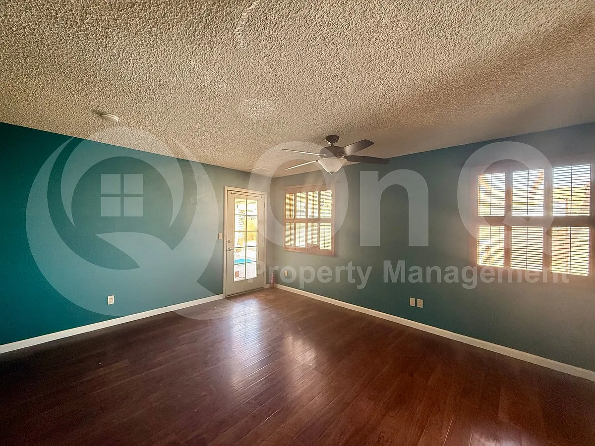 4 bed, 2.0 bath, 1857 sqft, $2,699 — Photo 4