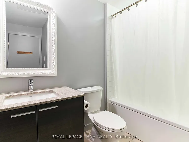 354 Gladstone Ave #312 — Photo 6