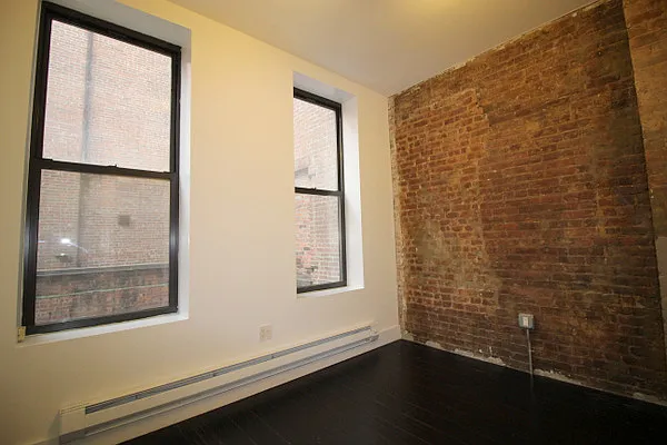 Rented by The Dermot Realty Management Company | media 28