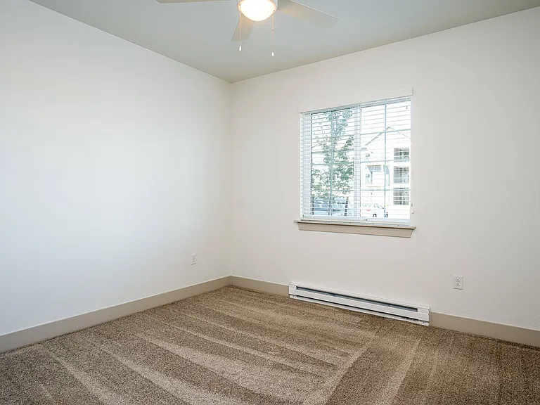 Tidewater Apartments | Bedroom