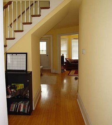 Hall w/ foyer to upper