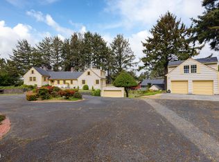 1835 NW 38th St, Lincoln City, OR 97367