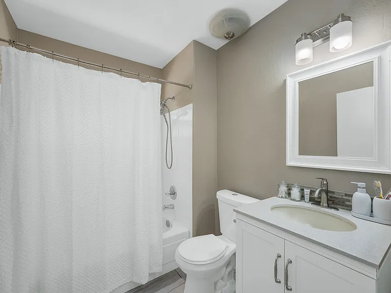 4285 W Plantation St — Photo 40