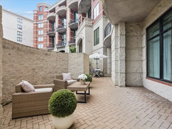 5005 Hidalgo St Unit 210, Houston, TX 77056