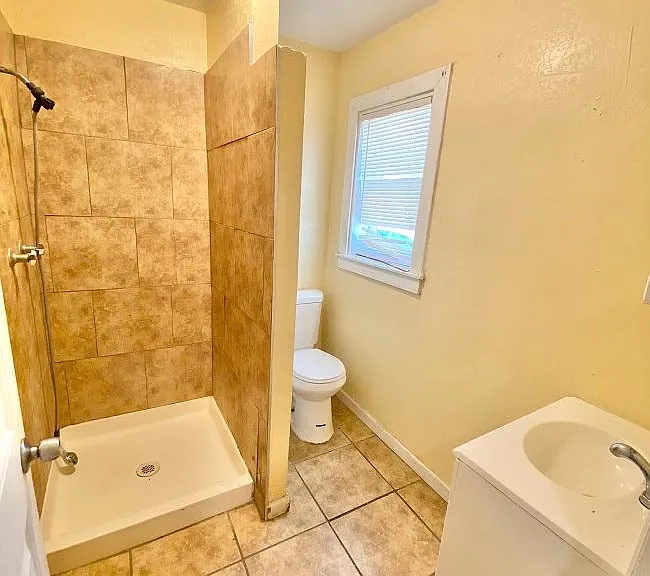 671 S 1st Ave #671 — Photo 7