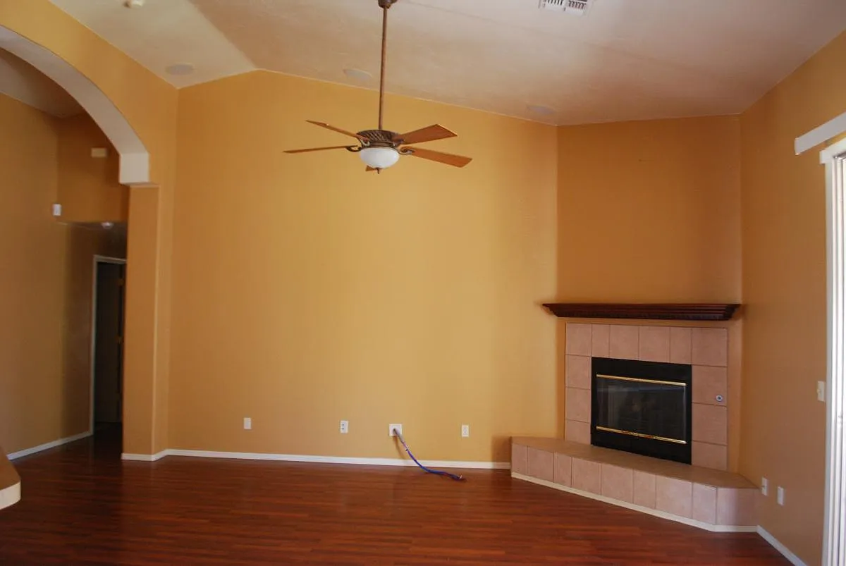 5 bed, 2751 sqft, $2,500 — Photo 4