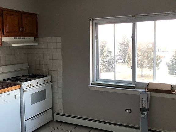 3rd image of 1204 E Woodbury Ln APT 3B