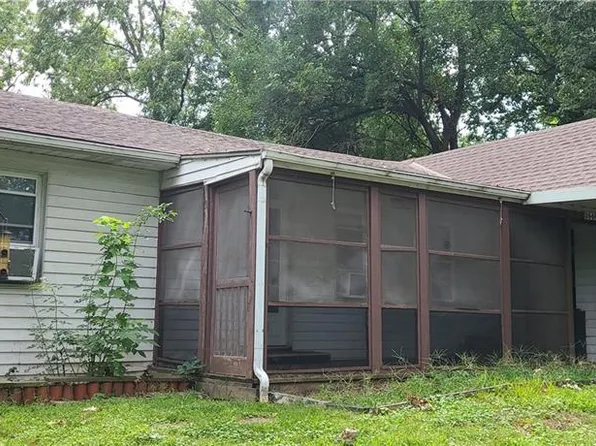 3946 N Prather Rd, Kansas City, MO 64116