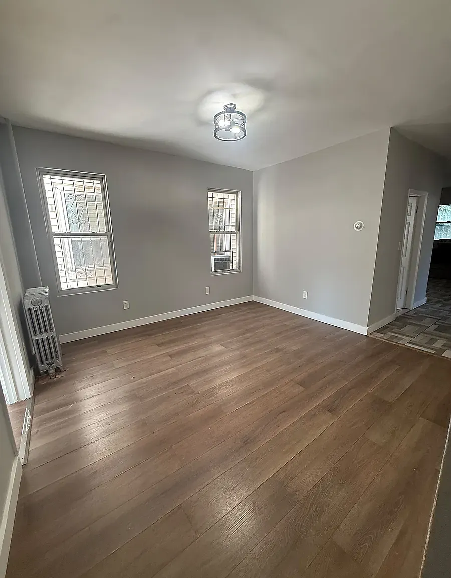 3 bed, $2,350 — Photo 2