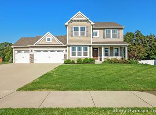 8683 Shore Way Dr SW, Byron Center, MI 49315