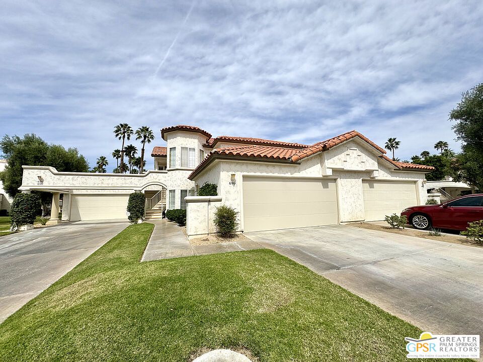 1st image of 696 Vista Lago Cir N