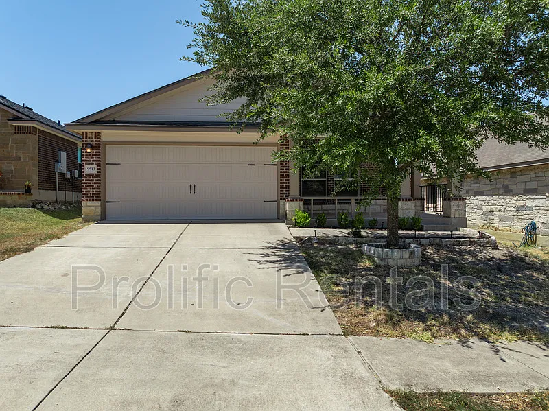 3 bed, 2.0 bath, 1415 sqft, $1,550 — Photo 3