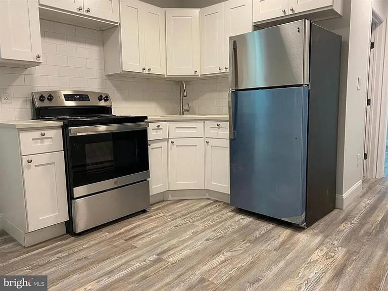 3249 N Park Ave #3 — Photo 1