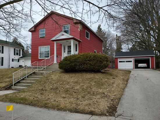 518 N 5th St Manitowoc Wi 54220 Zillow