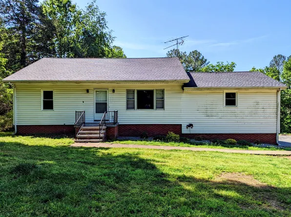 1057 Cumberland Dr, Clarksville, TN 37040