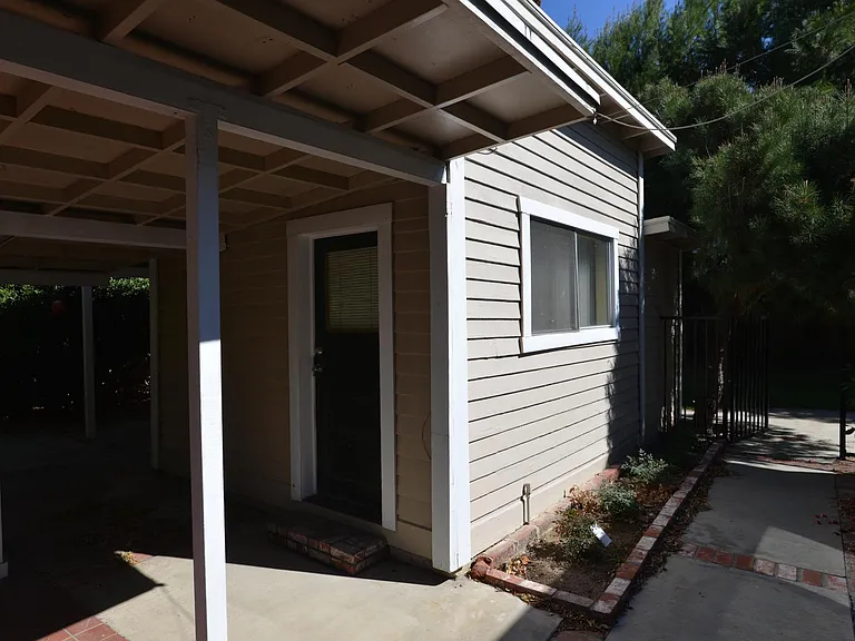 3061 Madison Ave — Photo 1
