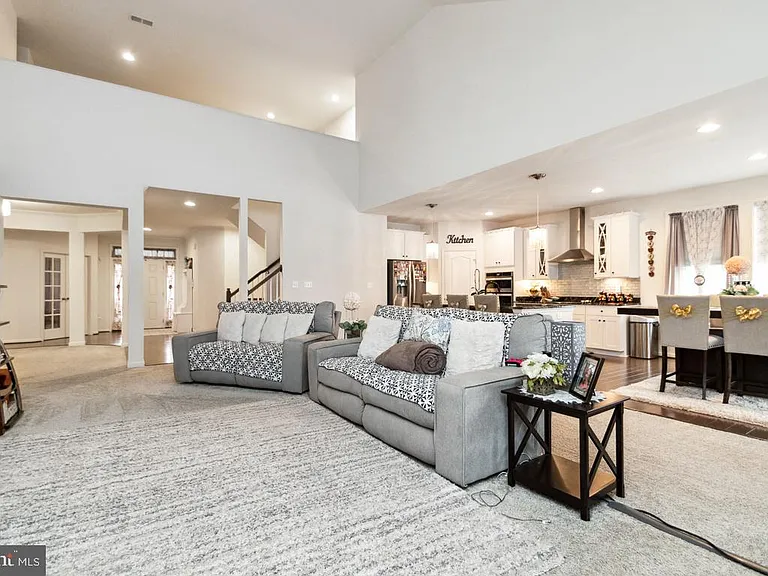 32 Chalice Flower Ct — Photo 7