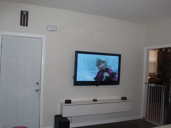 3rd image of 908 Tonnelle Ave