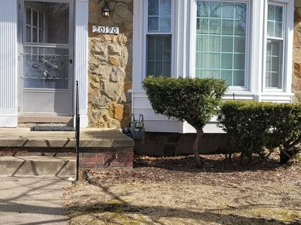 20190 Stratford Rd, Detroit, MI 48221