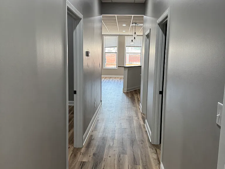 215 N Main St #B — Photo 10