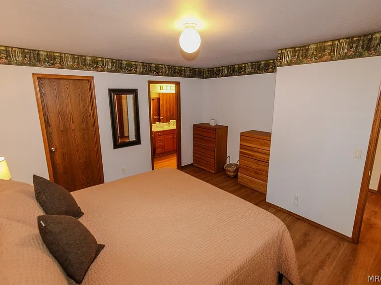 684 Butte Ave — Photo 4