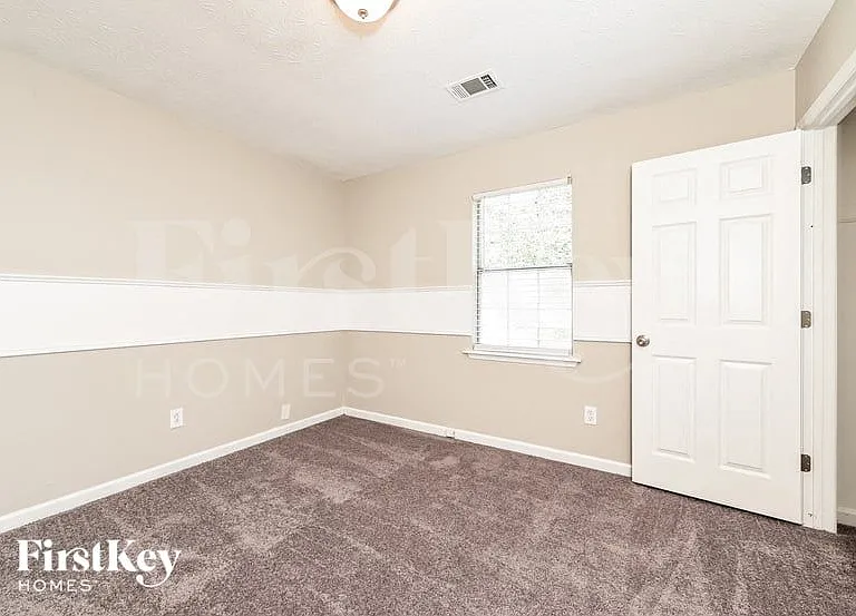 130 Dunwick Ln — Photo 10