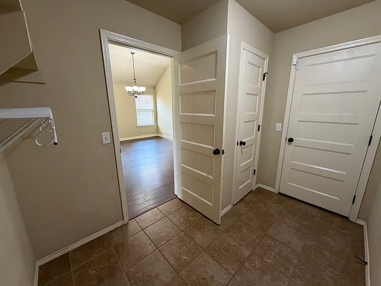 3420 Bear Mountain Dr — Photo 13