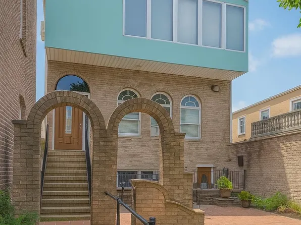 199 20th St, Union City, NJ 07087