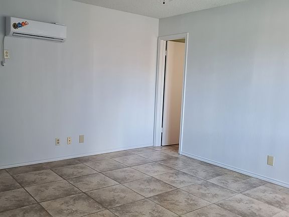3rd image of 602 Scotch St APT 9