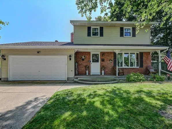 209 Bentwood Dr, Marshall, WI 53559