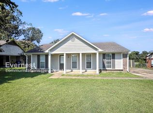 7421 Cliffwood Dr, Horn Lake, MS 38637