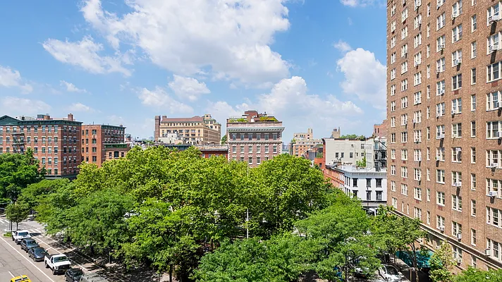 Sold by SERHANT. | media 9