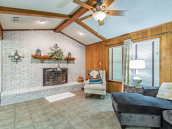 3rd image of 103 Timberwood Cir