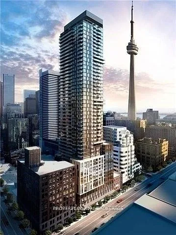 87 Peter St #816