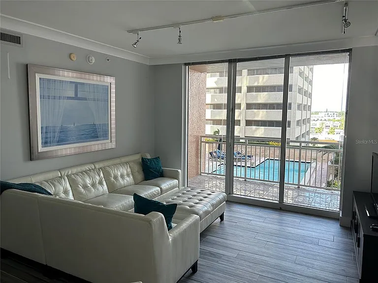 1350 Main St #709 — Photo 5
