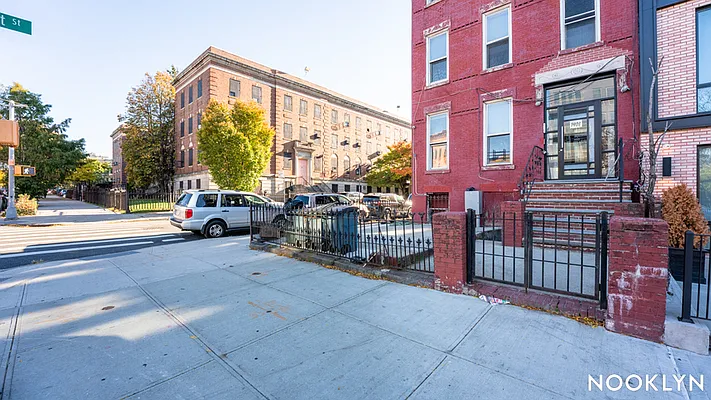 Rented by Nooklyn NYC LLC | media 2