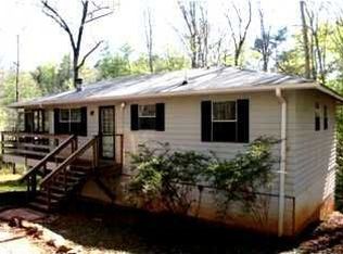 964 Deer Woods Trl, Cleveland, GA 30528