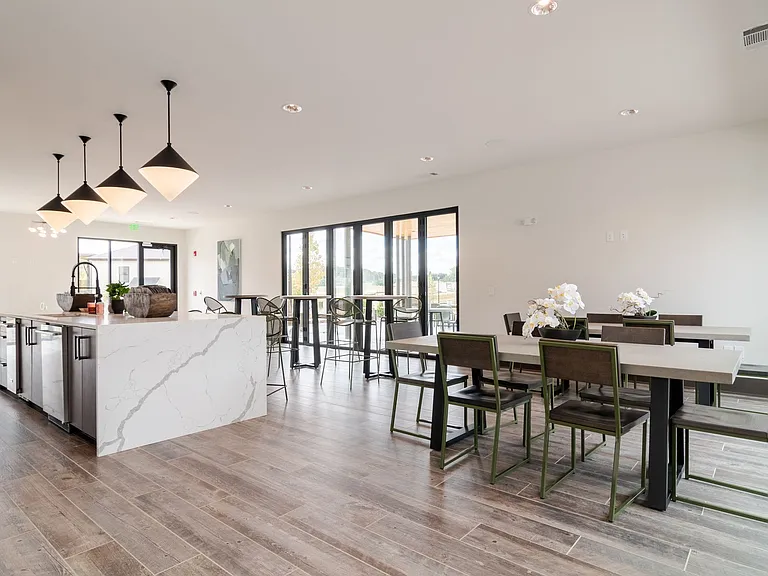 Treesort Luxury Living — Photo 14