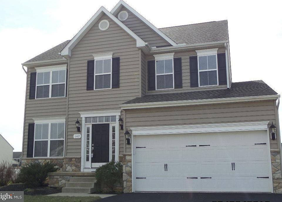 1st image of 142 Meadow Brook Way