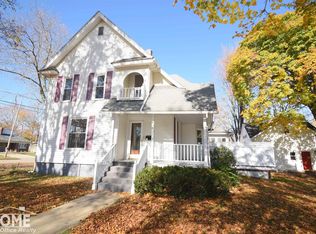 418 W State St, Corunna, MI
