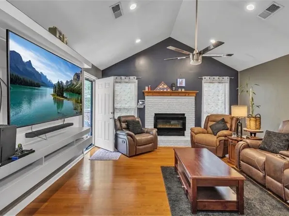 4086 Rex Rd, Rex, GA 30273