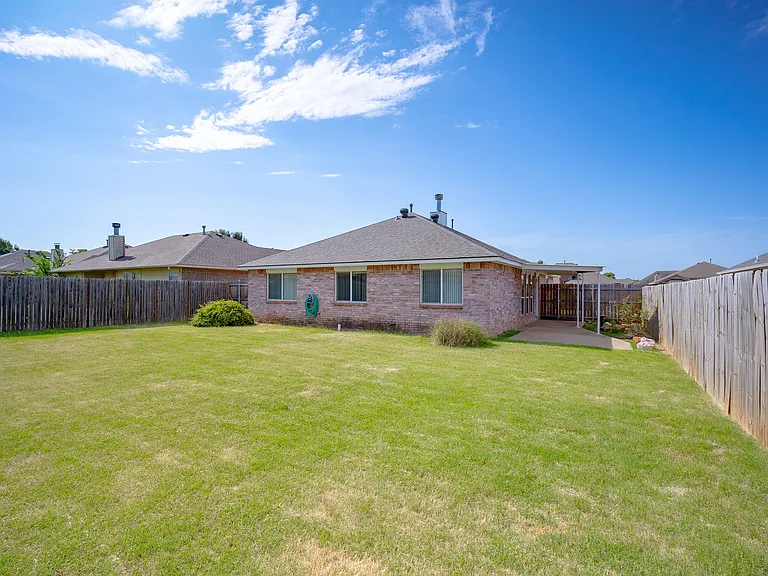 337 W Chantilly Way — Photo 23