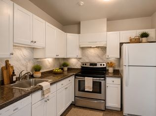 10 Tara Dr #1, Weymouth, MA 02188
