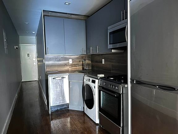 2nd image of 413 E 114th St APT 3B