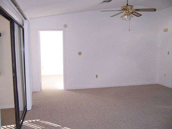 3rd image of 6088 Sanderling Dr