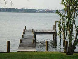 3rd image of 1031 N Shore Dr