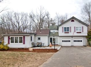 39 Winthrop Rd, Chester, CT 06412